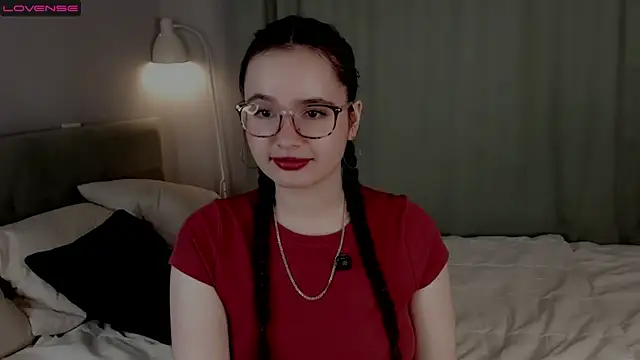 WildaBisom online show from October 13, 2025, 1:27 am