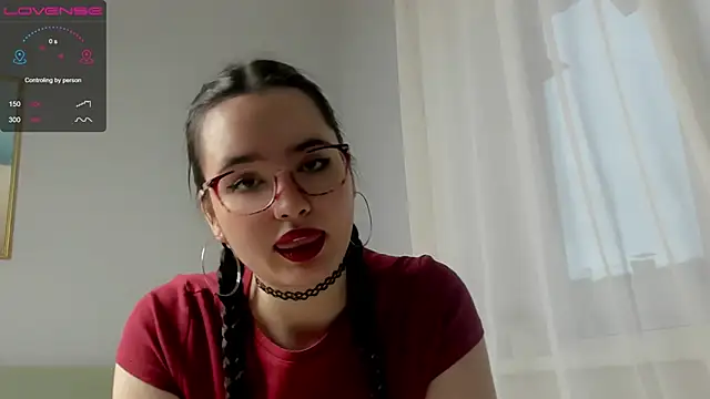 WildaBisom online show from October 31, 2025, 1:28 am