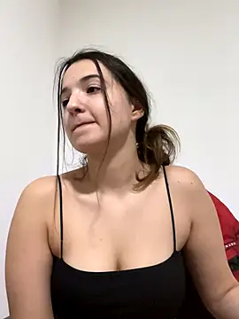 MissMay online show from October 21, 2025, 4:08 pm