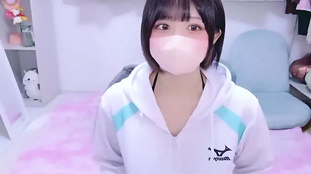 Hinata Sun online show from March 14, 2026, 5:29 pm