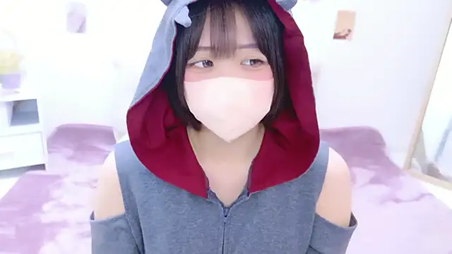 Snapshot of Hinata_Sun chatting on June 9, 2026, 12:39 pm Hinata Sun online show from June 9, 2026, 12:39 pm