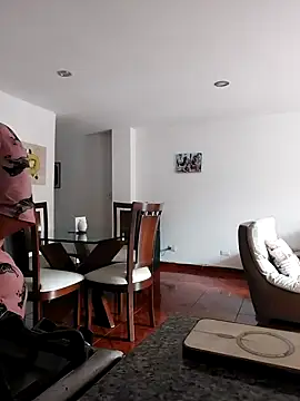 mia mancinii online show from February 23, 2026, 3:42 pm