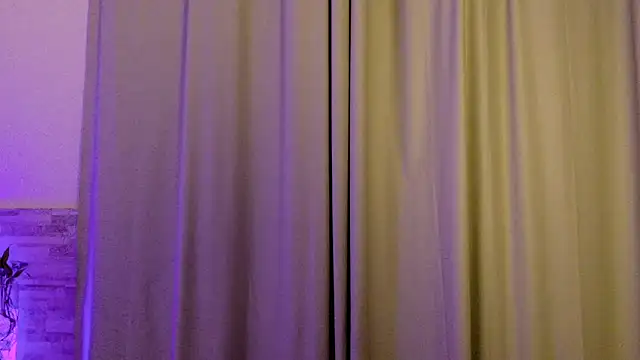 Snapshot of xbigpeach chatting on May 19, 2026, 1:56 am xbigpeach online show from May 19, 2026, 1:56 am