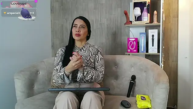 cortney tayler online show from December 22, 2025, 3:31 pm