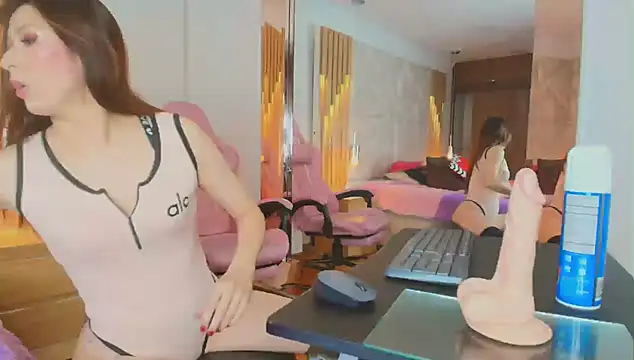 Rose Nichols online show from September 30, 2025, 7:30 pm