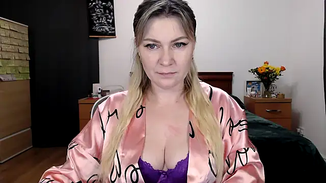 ParadiseAlina online show from February 22, 2026, 6:28 pm