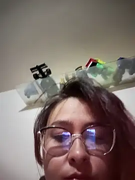 Freyacooper online show from October 29, 2025, 1:57 pm