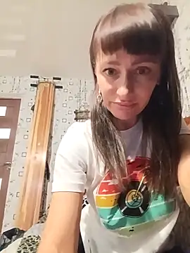 Lietta  online show from September 21, 2025, 1:35 pm