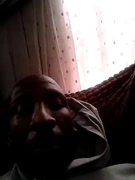 longdickson12345 online show from October 7, 2025, 6:32 am