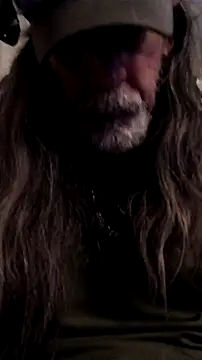 crassanova online show from November 30, 2025, 3:43 am