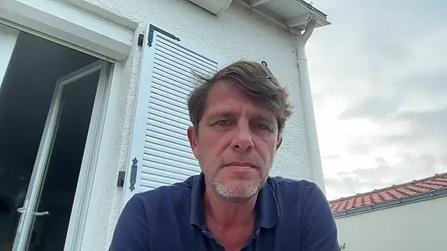 Snapshot of WilferdX chatting on August 6, 2026, 5:09 am WilferdX online show from August 6, 2026, 5:09 am