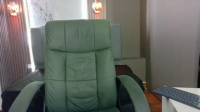 Kristall 06 online show from November 9, 2025, 3:05 am