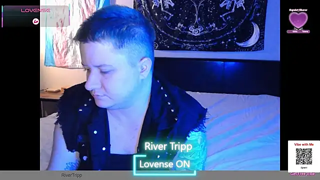 Snapshot of RiverTripp chatting on May 8, 2026, 1:44 am RiverTripp online show from May 8, 2026, 1:44 am