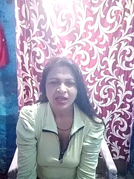 Snapshot of Sexy_Ruby04 chatting on October 3, 2025, 5:54 pm Sexy Ruby04 online show from October 3, 2025, 5:54 pm