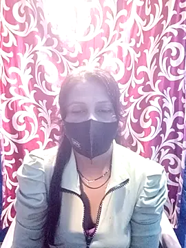 Snapshot of Sexy_Ruby04 chatting on October 17, 2025, 6:10 pm Sexy Ruby04 online show from October 17, 2025, 6:10 pm