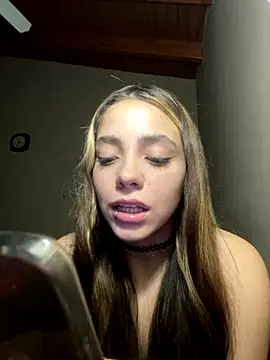 Snapshot of Marquis77 chatting on October 6, 2025, 6:33 am Marquis77 online show from October 6, 2025, 6:33 am