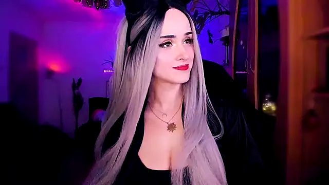 MistressJolie online show from January 8, 2025, 12:28 am