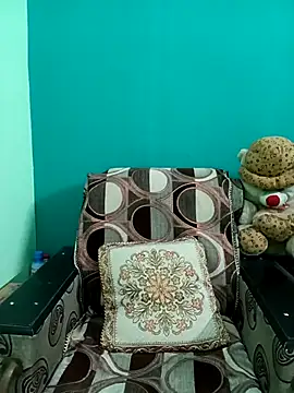 Cute purnima online show from November 4, 2025, 7:18 am