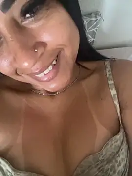 Katianesantos online show from October 1, 2025, 10:21 am