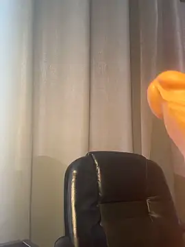 Snapshot of -RAHELA- chatting on October 19, 2025, 7:09 am -RAHELA- online show from October 19, 2025, 7:09 am