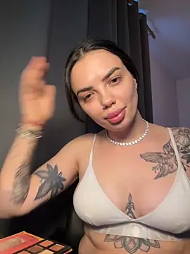 Snapshot of -RAHELA- chatting on October 28, 2025, 11:47 am -RAHELA- online show from October 28, 2025, 11:47 am