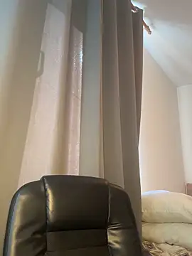 Snapshot of -RAHELA- chatting on October 31, 2025, 9:32 am -RAHELA- online show from October 31, 2025, 9:32 am