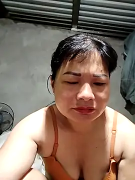 kute-00 online show from October 4, 2025, 9:35 pm