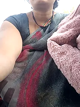 Snapshot of monu_bhabi chatting on February 6, 2026, 3:55 am monu bhabi online show from February 6, 2026, 3:55 am