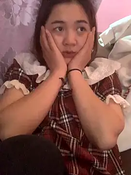 Snapshot of Lonnina chatting on October 4, 2025, 3:59 am Lonnina online show from October 4, 2025, 3:59 am