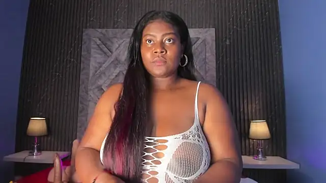 EmaRhodes online show from November 10, 2025, 7:57 pm