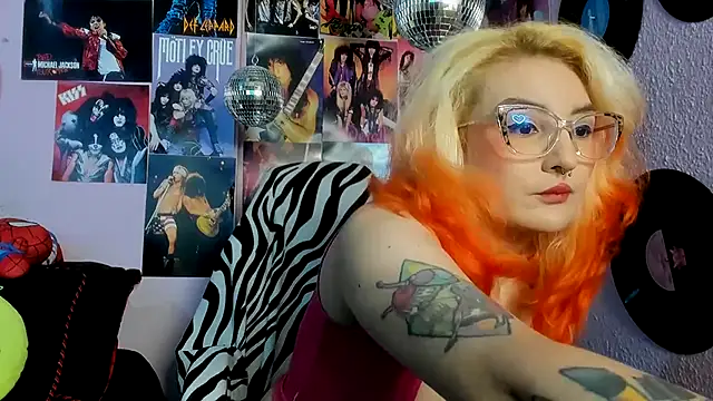 Snapshot of Avril_Maria chatting on February 18, 2026, 5:53 pm Avril Maria online show from February 18, 2026, 5:53 pm