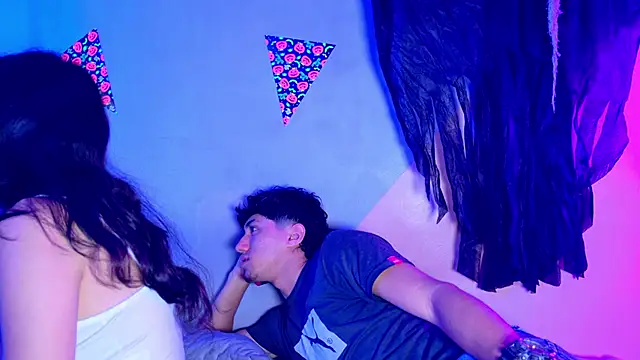 Laura and Kevin online show from October 23, 2025, 1:21 pm