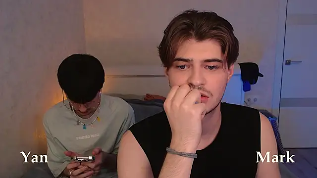 itsyanbb online show from September 11, 2025, 7:36 pm