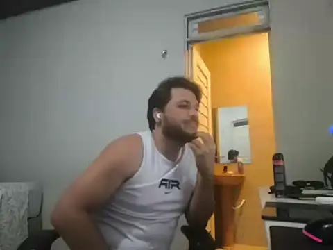 Miguelion2308 online show from January 14, 2026, 1:33 am