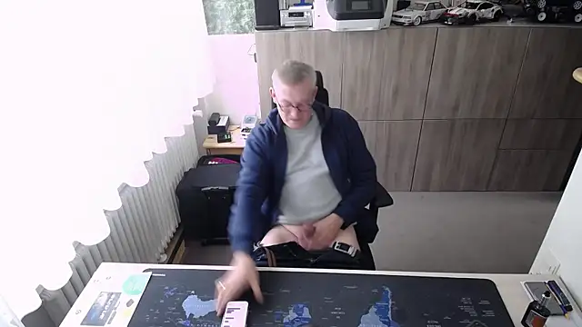 randyandy67 online show from November 10, 2025, 11:53 am