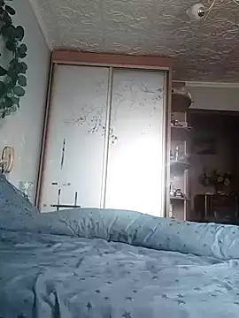 GlamMilena online show from October 15, 2025, 12:16 pm