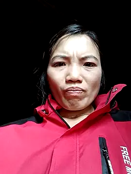 ngan-cute online show from April 29, 2026, 2:26 am