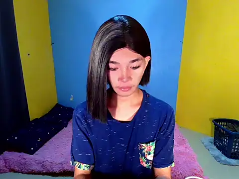 Snapshot of Petite_HugeCock chatting on April 4, 2026, 10:57 am Petite HugeCock online show from April 4, 2026, 10:57 am