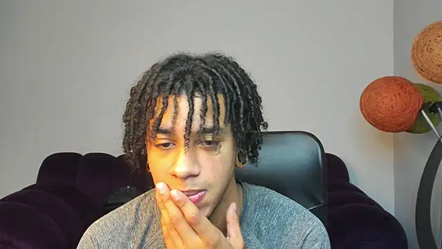 Snapshot of Biker_Seb chatting on October 29, 2025, 12:40 pm Biker Seb online show from October 29, 2025, 12:40 pm