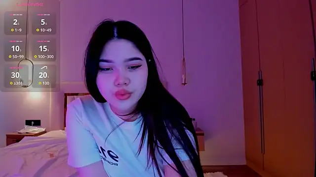 yummmymommy online show from September 20, 2025, 9:10 am