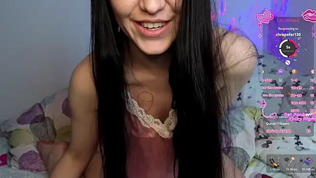 Veliora online show from November 30, 2025, 1:59 pm