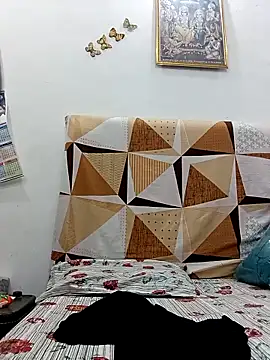 Rakhi sawant143 online show from November 3, 2025, 2:35 am