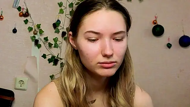 Snapshot of _kikiclark__ chatting on February 13, 2026, 11:50 am kikiclark online show from February 13, 2026, 11:50 am