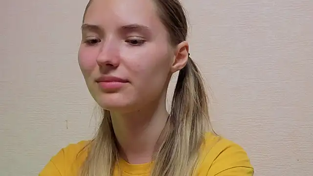  kikiclark   online show from July 4, 2026, 7:20 pm