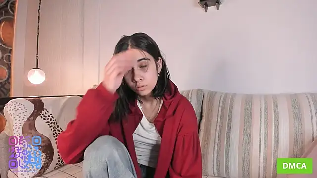 MeiFrock online show from September 29, 2025, 4:23 pm