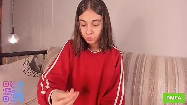 MeiFrock online show from October 13, 2025, 4:51 pm