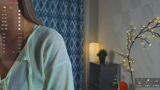 AntonelaAmeli online show from November 6, 2025, 1:17 am