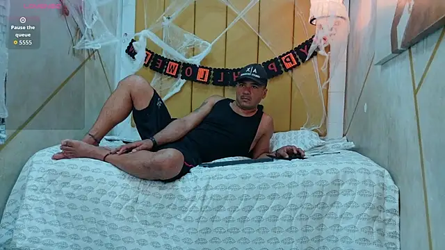 alphakongX online show from October 28, 2025, 11:51 pm