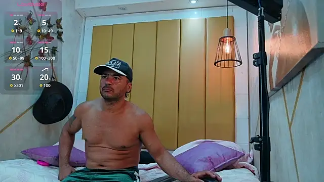 alphakongX online show from November 3, 2025, 11:59 pm