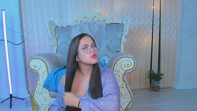 Amelia Nick online show from September 13, 2025, 5:13 pm